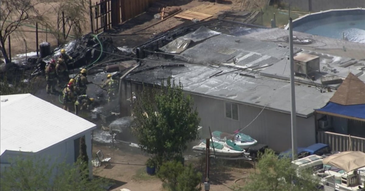 Mobile home catches fire in Phoenix as temps reach highest of the year ...