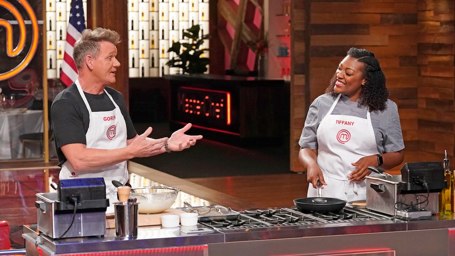 Watch masterchef season 10 episode clearance 16