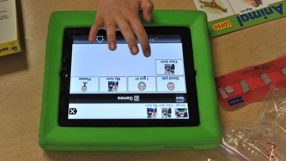 f51d6f00-iPads: Special Education Teaching Tool
