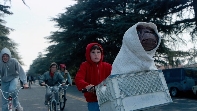 E.T.: THE EXTRA TERRESTRIAL