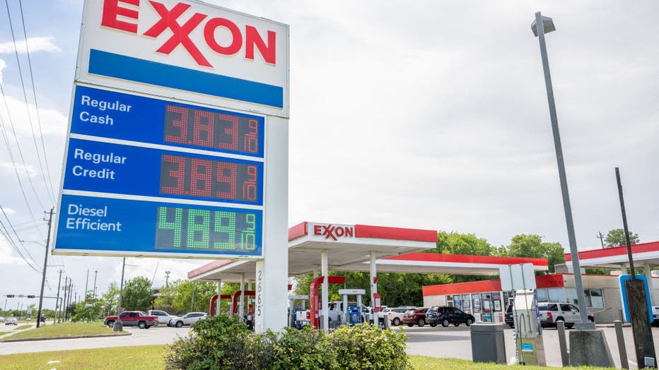 7ed280ca-Oil And Gas Companies Chevron And Exxon Mobil Profits Surged Last Quarter