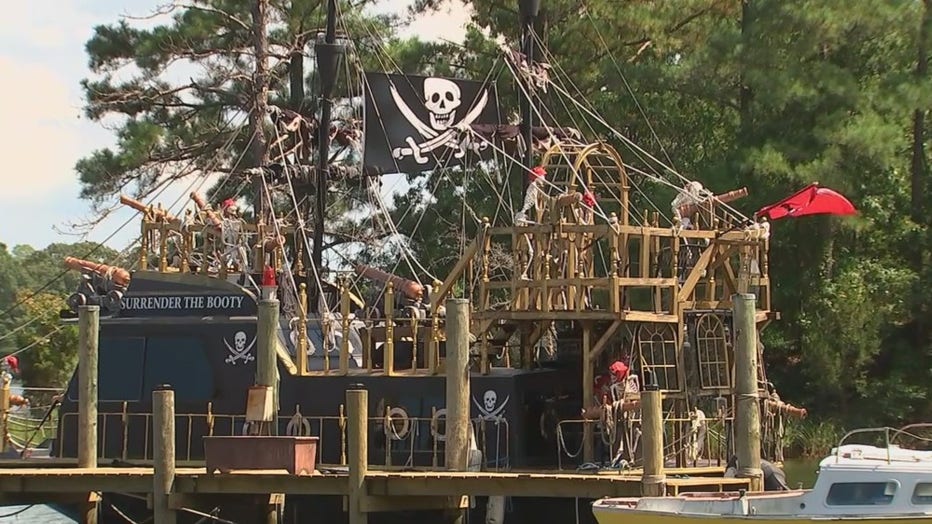 va-man-pirate-ship-2.jpg