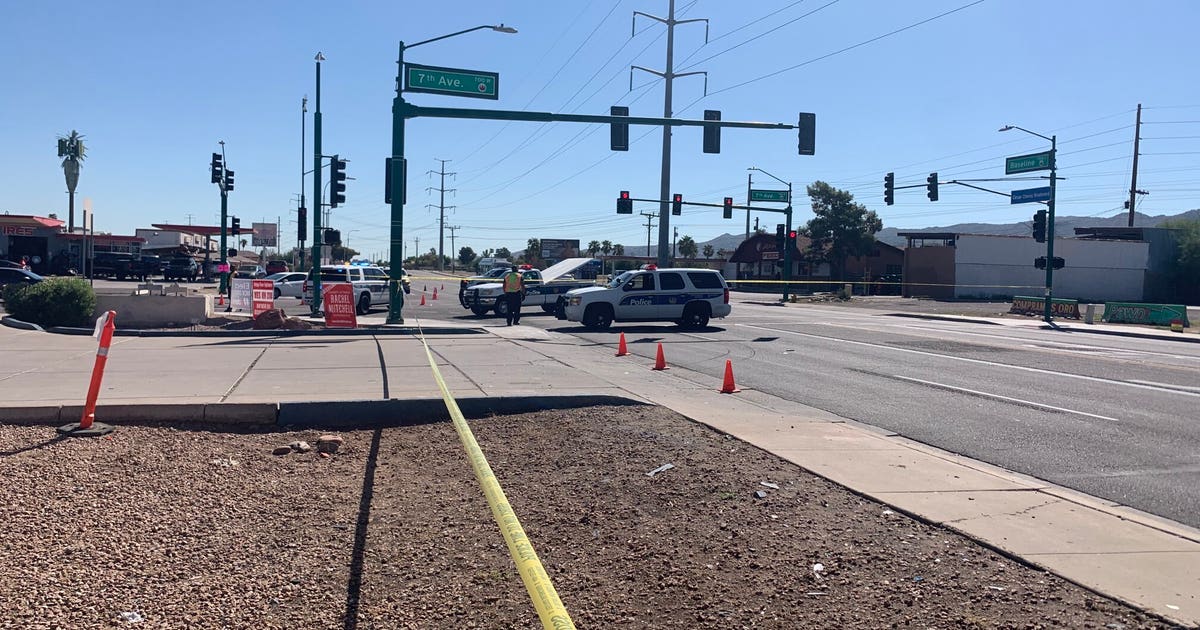 Pedestrian dies after being hit by car at south Phoenix intersection ...