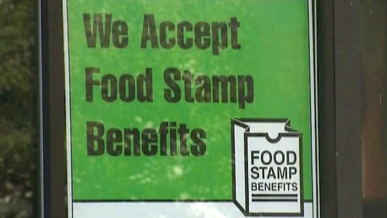 More Arizonans collect SNAP benefits as payouts decrease due to