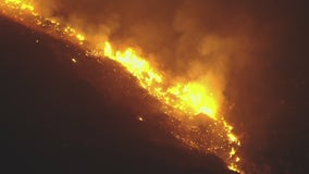 At least 2 people dead in Hemet fire