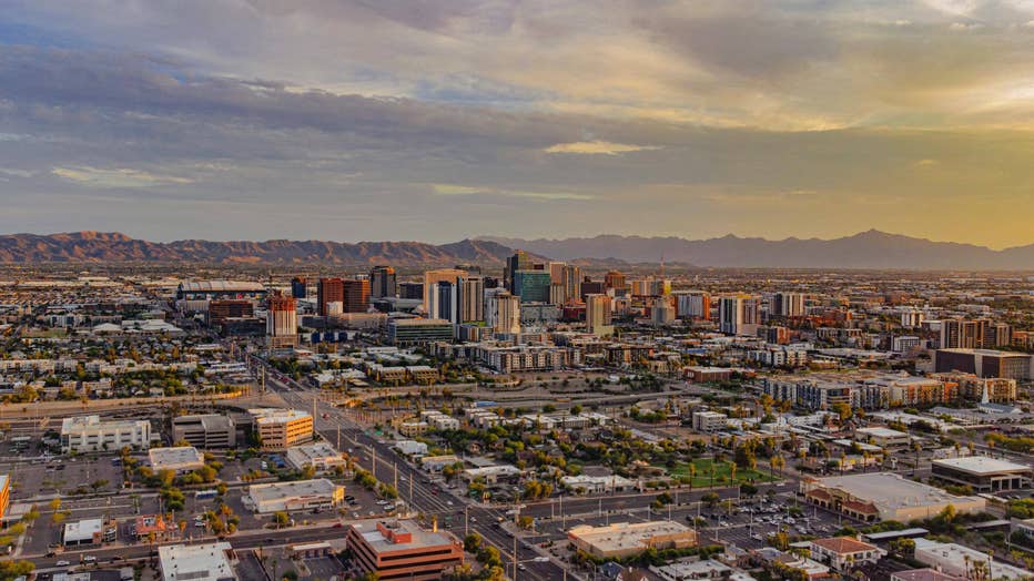 A nice look of Phoenix as we get close to the weekend! Thanks Tin Pham for sharing this photo with us all!