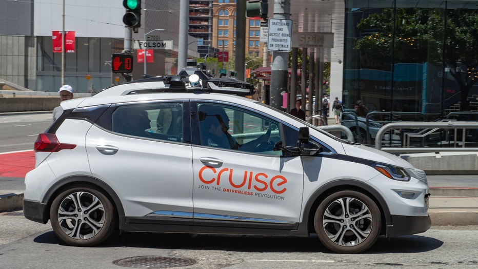 Self-propelled car from GM Cruise