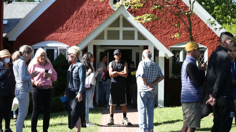 Migrants Martha's Vineyard