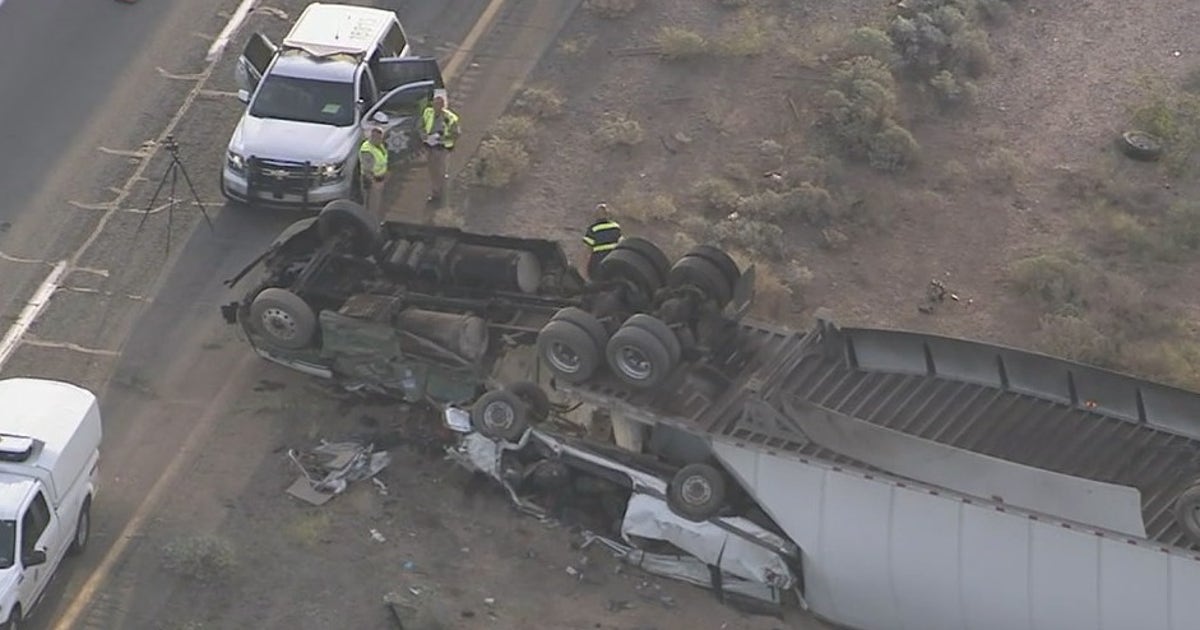 Semi rollover crash on I-10 near Tonopah leaves 1 dead, 3 hurt | FOX 10 ...