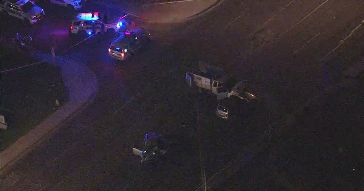 Woman killed in 4-car crash in Phoenix, police say | FOX 10 Phoenix
