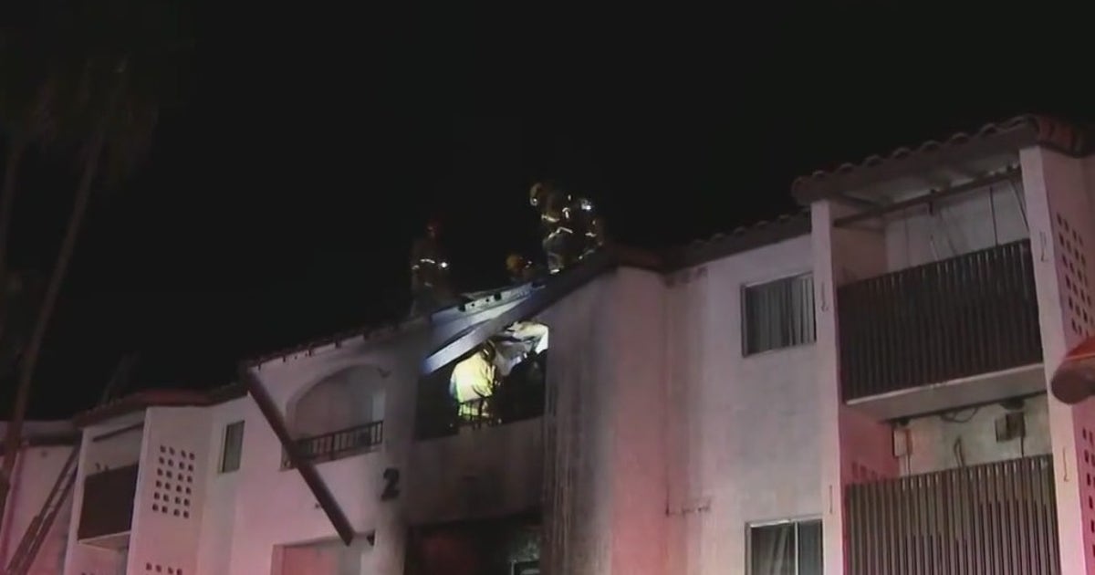 Phoenix apartment fire leaves man seriously burned | FOX 10 Phoenix
