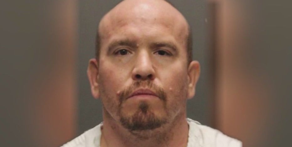 Pima County deputies search for escaped inmate who walked out of prison