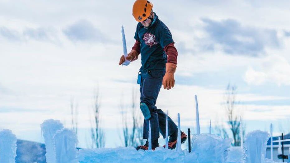 7d2598e9-ice_1544037605378_6489942_ver1.0.jpg