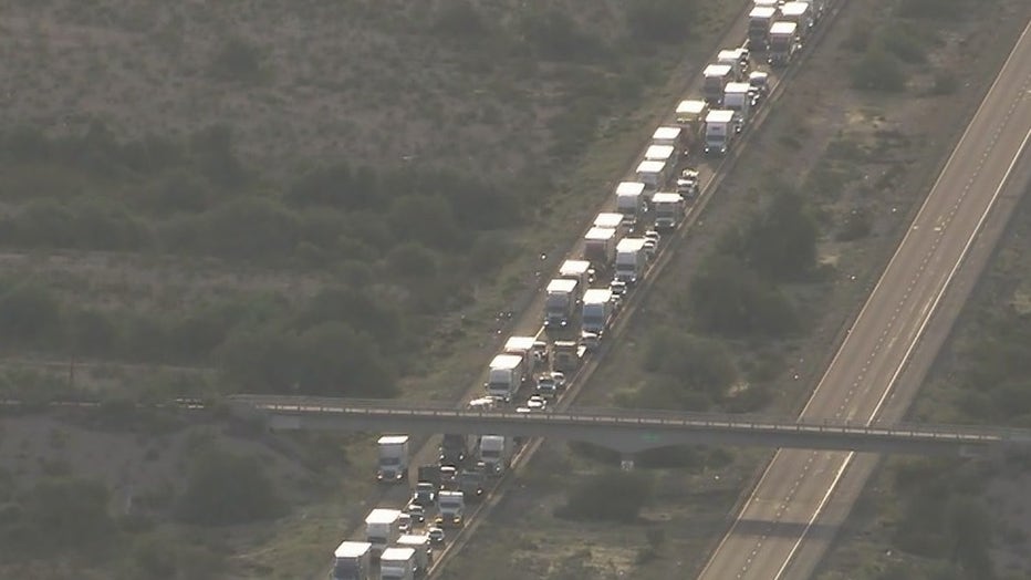 Semi Rollover Crash On I-10 Near Tonopah Leaves 1 Dead, 3 Hurt | FOX 10 ...