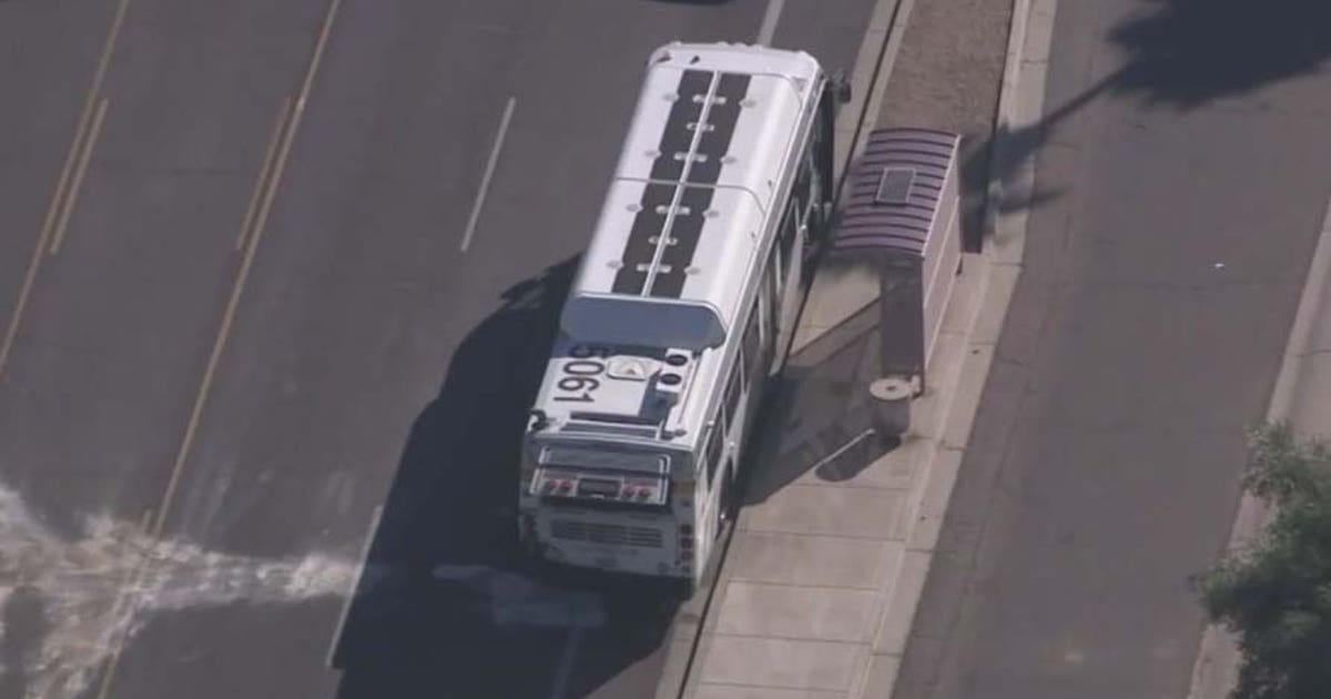 Teen seriously hurt in SUV, bus crash in north Phoenix | FOX 10 Phoenix