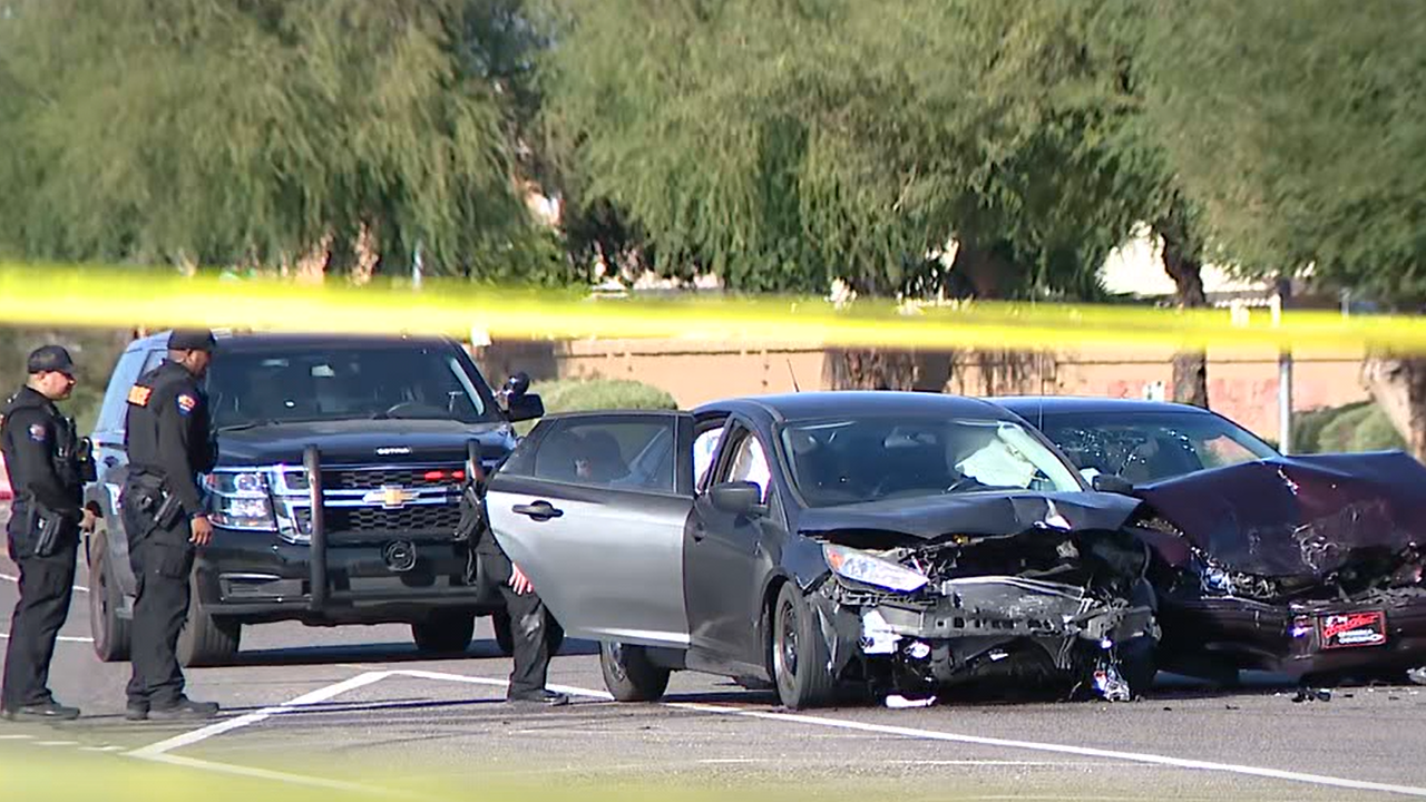 Multiple cars shot at on I-10 in Avondale, killing 1 and injuring several others