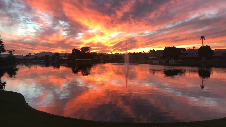 The weekend is here, and that means we're getting closer and closer to Thanksgiving! Have fun and stay safe everyone! Thanks Richard McCann for sharing this photo, which was taken in Ahwatukee.