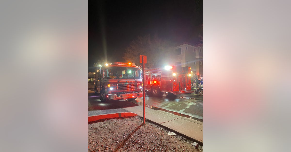 Man rescued from Phoenix apartment fire on Christmas Eve | FOX 10 Phoenix