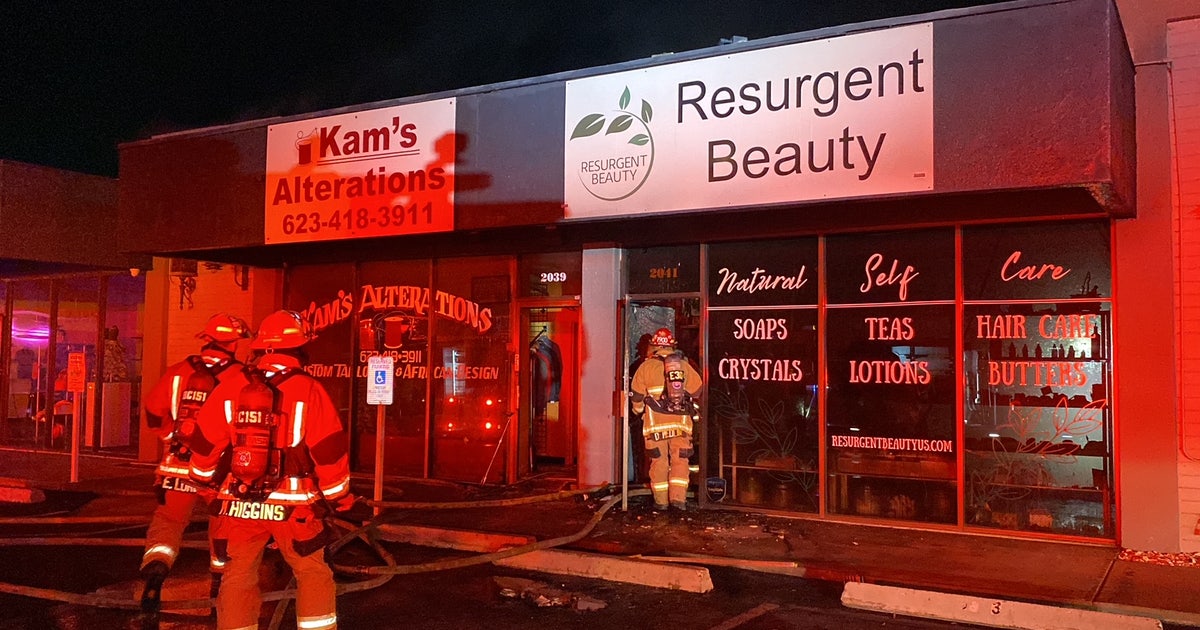 Fire breaks out at Phoenix strip mall; no injuries reported | FOX 10 ...