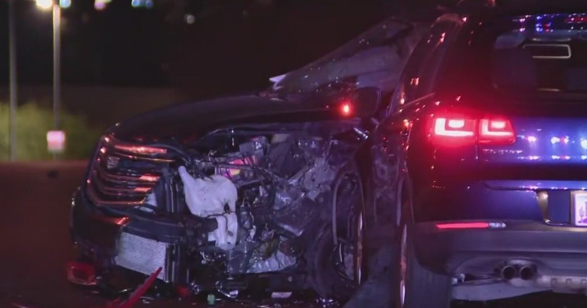 Alleged wrong-way driver seriously hurt in Phoenix crash | FOX 10 Phoenix
