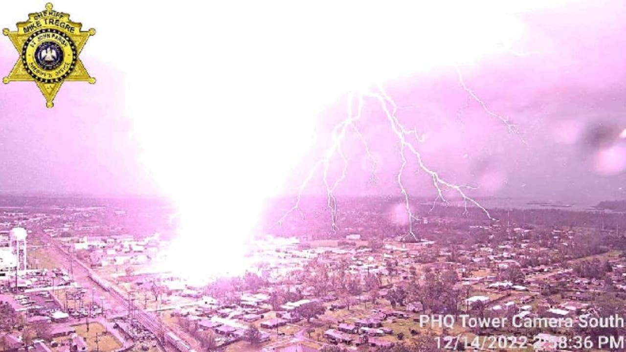 Stunning strike: Sheriff's office captures video of lightning bolt hitting  lot in Louisiana