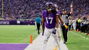 Vikings WR KJ Osborn details pulling man from burning car in Texas