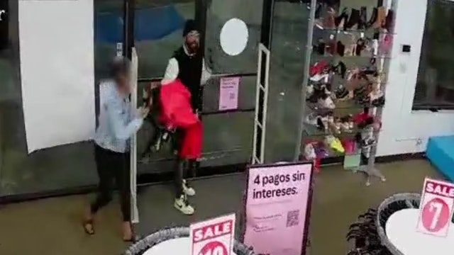 ‘Impatient thief’ fumbles clothing heist, kicks store door and pushes employee