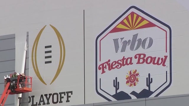 As Southwest flight cancellations continue, Fiesta Bowl fans find other ways to reach Arizona