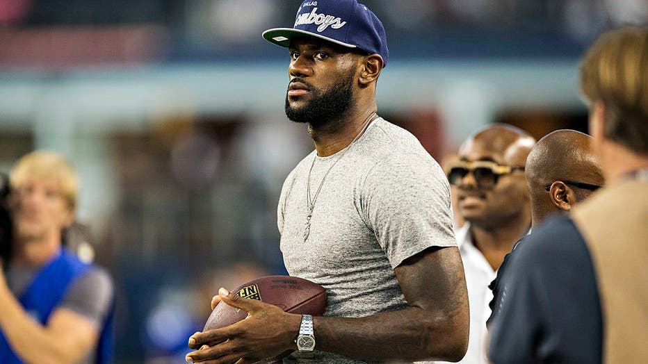 Lebron james clearance dallas cowboys