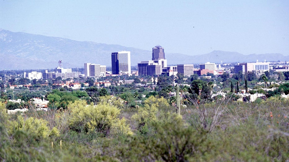 83e27f7b-Tucson Skyline, Arizona