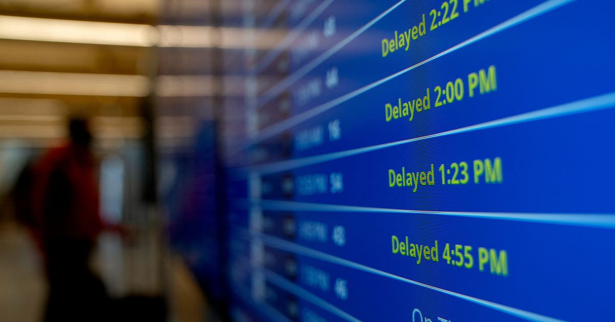Hundreds of flights delayed at Phoenix Sky Harbor Airport after FAA ...