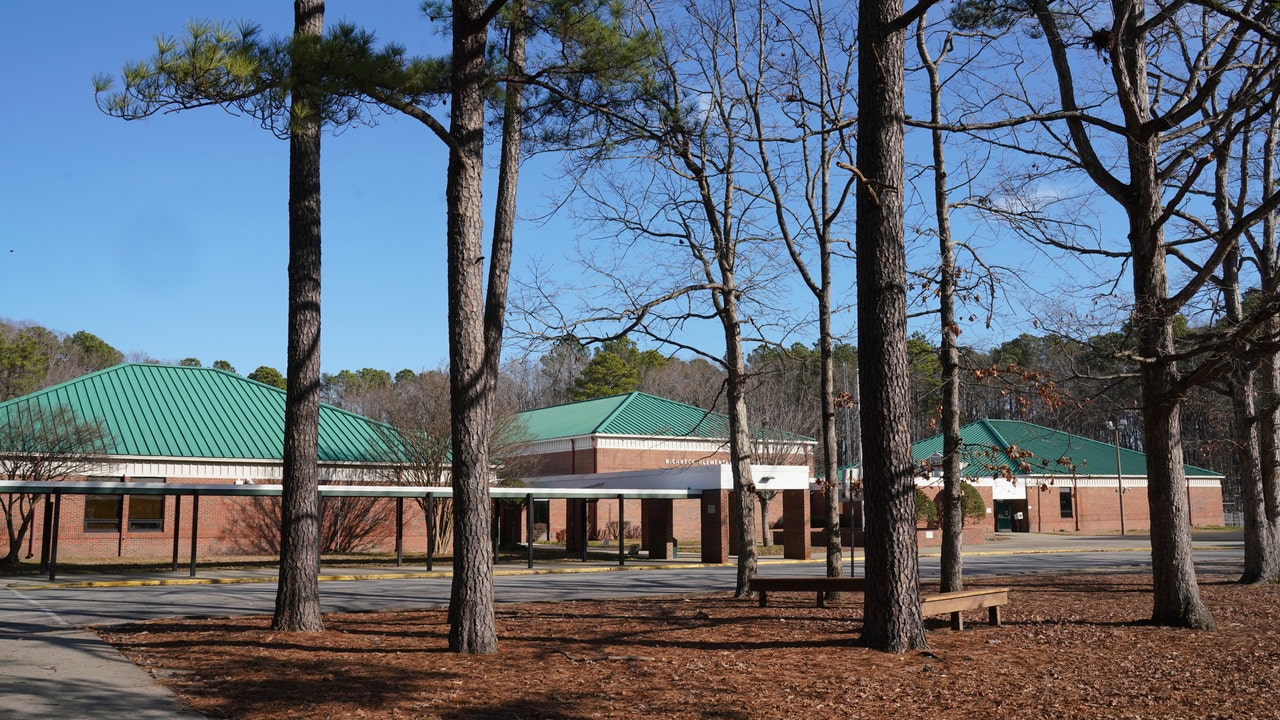 Virginia School Where Boy Shot Teacher Reopens With Stepped-up Security ...