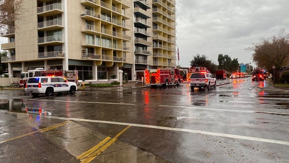 Firefighters extinguish fire inside midtown Phoenix high-rise