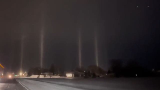 Mesmerizing 'light pillars' illuminate the night sky in Minnesota