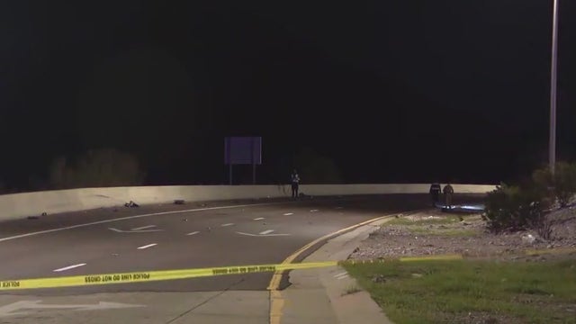 Rollover crash on SR-51 in Phoenix leaves 1 dead, 1 hospitalized