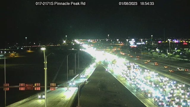 Phoenix traffic eases on I-17 near Pinnacle Peak Road after car fire