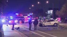 Head-on crash near Loop 101 in Phoenix leaves 3 dead