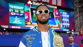 Damar Hamlin makes appearance on field at Super Bowl