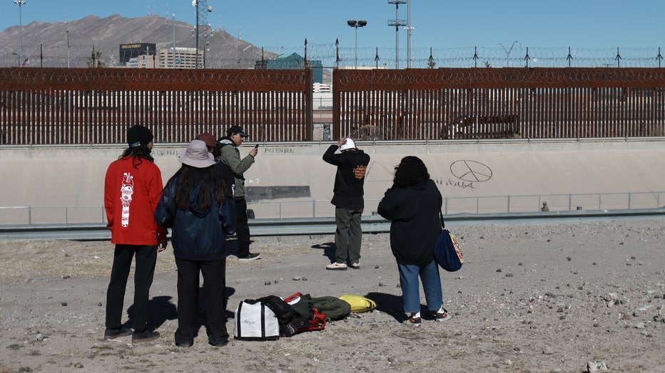 8746f757-Migrant crisis at US-Mexico border as US President Biden visits El Paso