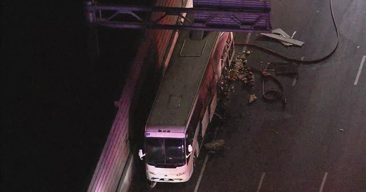 Bus carrying 'large amount of fuel' catches fire on Loop 202 in Phoenix ...