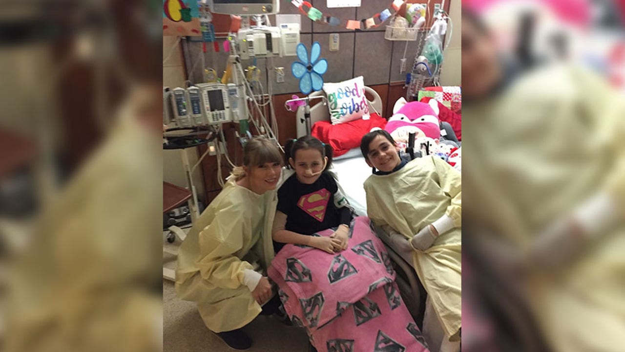 Taylor Swift surprises fan with concert tickets after she visited