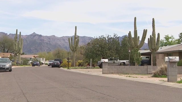 Woman dies in Apache Junction UTV crash, 3 others hurt