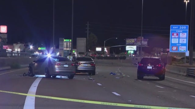 Off-duty Phoenix police sergeant hit by car on I-17