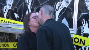 Arizona couple gets married while surrounded by their food trucks