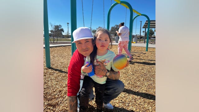 Suspect still at large 3 years after father gunned down at Phoenix apartment