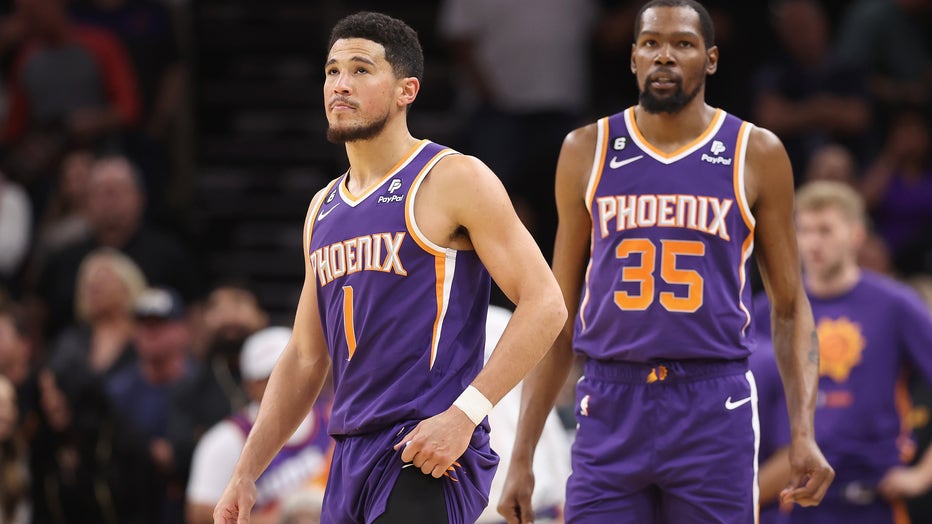 Suns get epic efforts from Devin Booker, Kevin Durant in Game 3 win