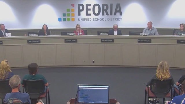 Full house at Peoria Unified board meeting after decision not to draft transgender bathroom policy