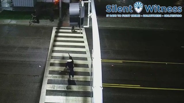 Suspect in Glendale apartment shooting still on the loose