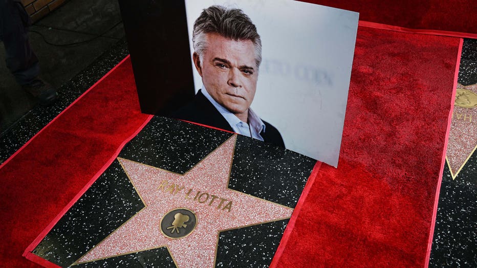 Ray Liotta S Cause Of Death Revealed 2 Phoenix Officers Pass Away   GettyImages 1247453545 