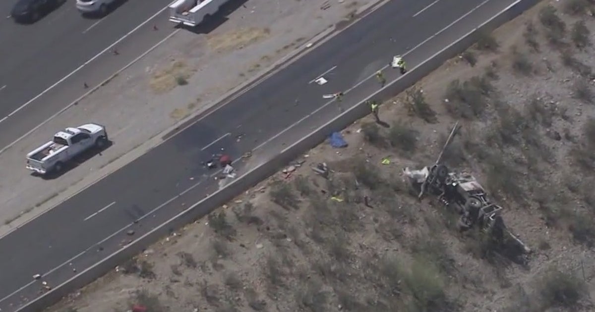 Tanker truck rollover on SR 51 leaves 1 dead | FOX 10 Phoenix